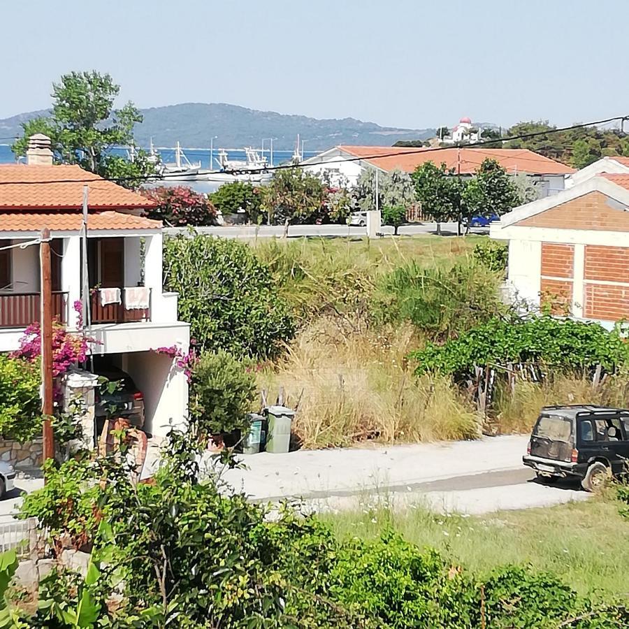 P.A.G Apartments Nea Roda Exterior foto