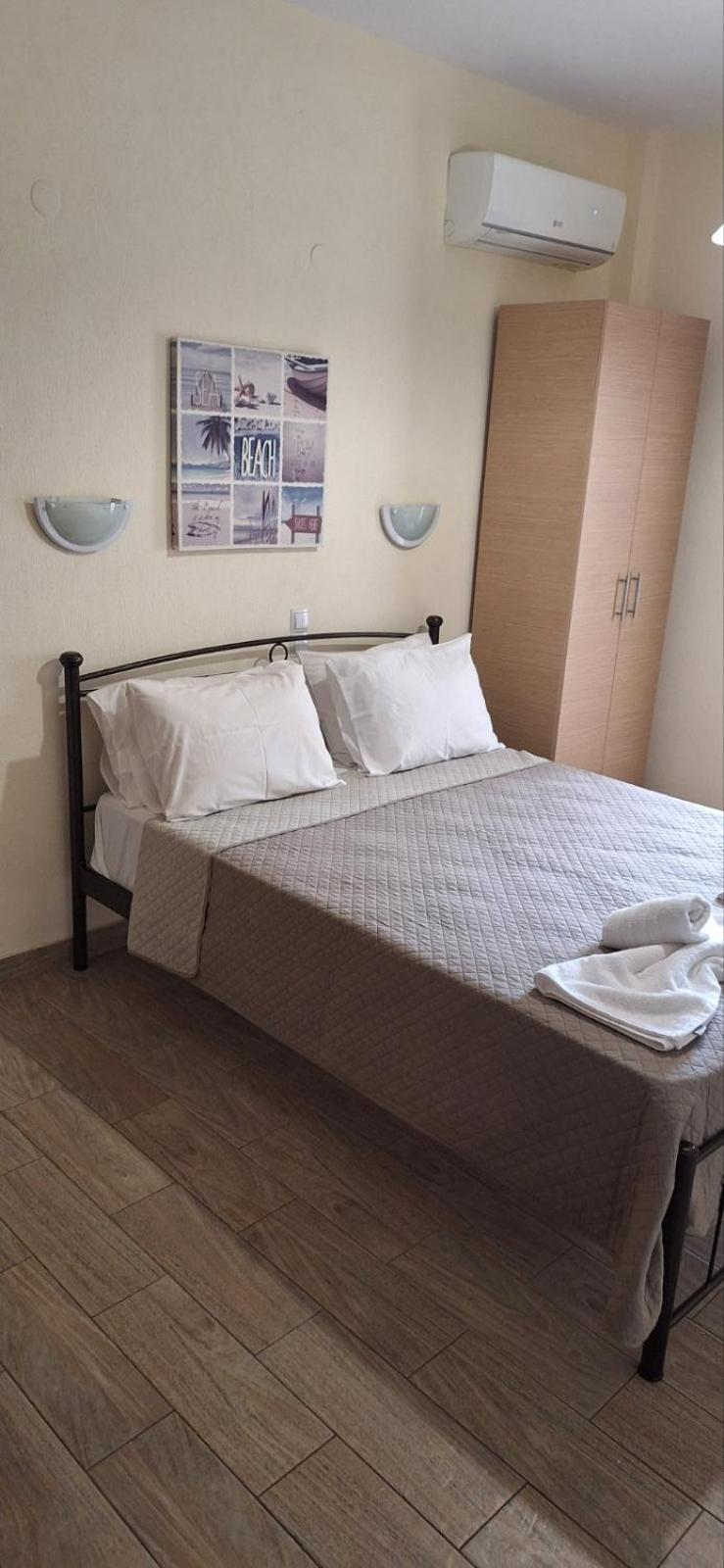 P.A.G Apartments Nea Roda Zimmer foto